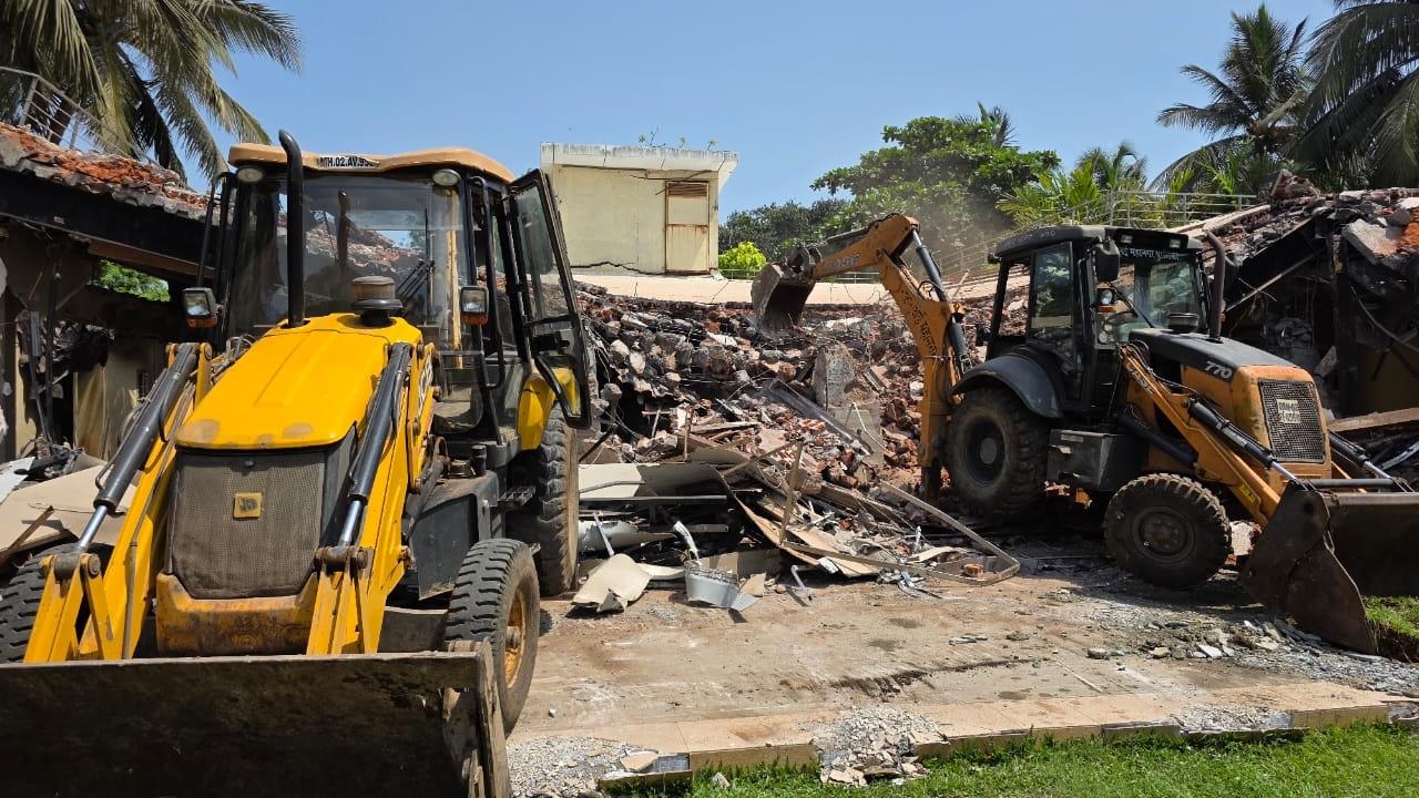BMC demolishes 1500 sq ft 'illegal' bunglow in Madh