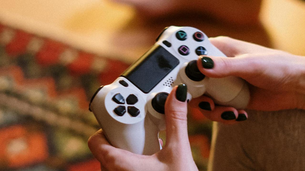 Can prolonged gaming addiction damage your spine? Delhi doctor explains
